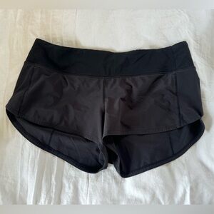 LuluLemon tracker shorts 2.5” inseam
